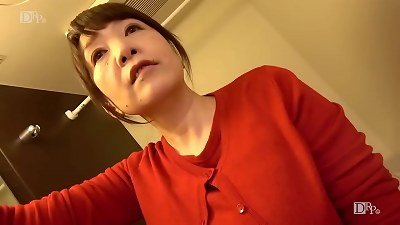 Appearance Yukie Miyamae Make a housekeeper a naked apron and play pranks as much as you want! one