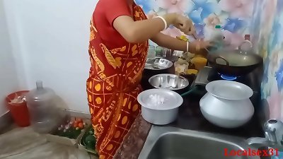 Local Indian red Saree wife intercourse With Ranna Ghor ( Official vid By Localsex31)