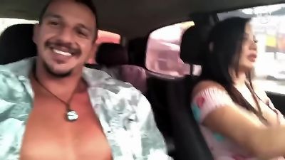 I asked for an uber the driver gave me weenies I licked her in the car and I came in her polishing she still laughed with the boink in her throat